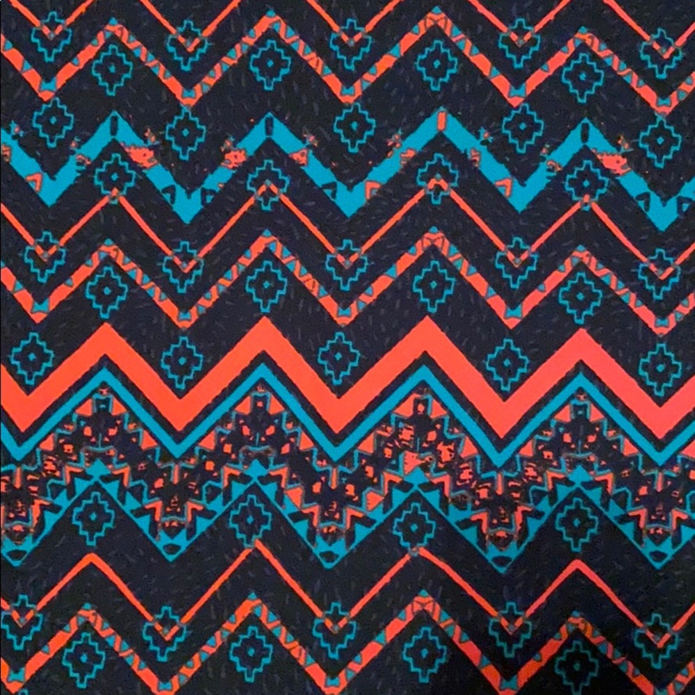 Lularoe - Picture 2 of 3